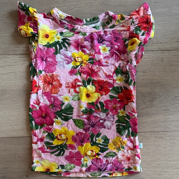 Posh Peanut Other - Posh Peanut Floral Short Sleeve Tee